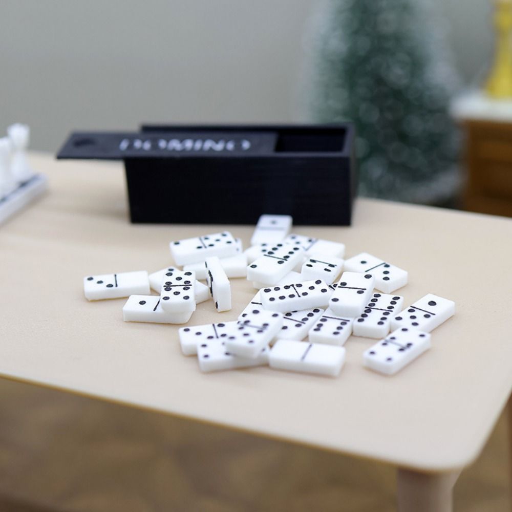 Board Game Dots - 1 Set High Quality 1:12 Dollhouse