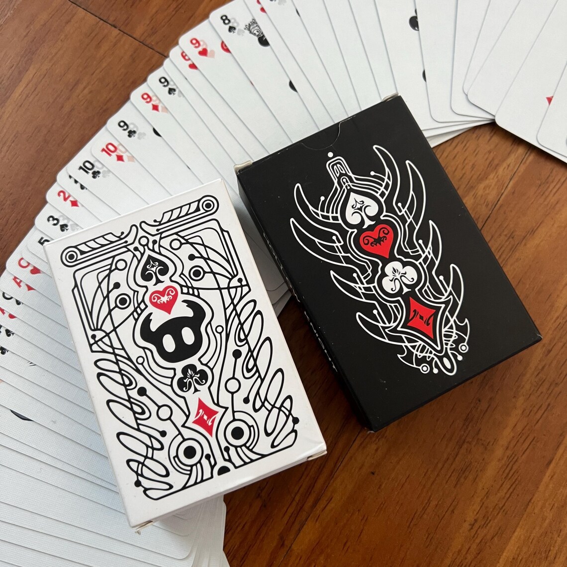 Hollow Knight Standard Poker C - огляд і ціна Board Game Master